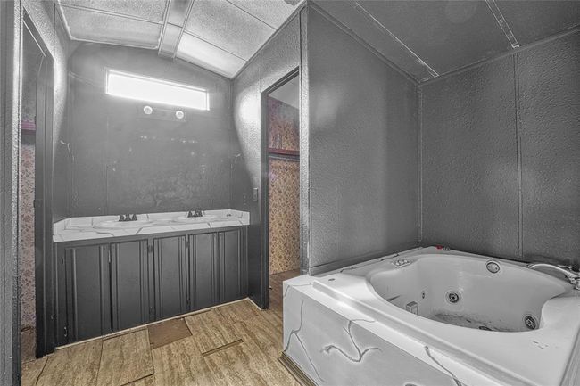 21698 Sw Coombs Rd, House other with 4 bedrooms, 4 bathrooms and null parking in Cache OK | Image 44