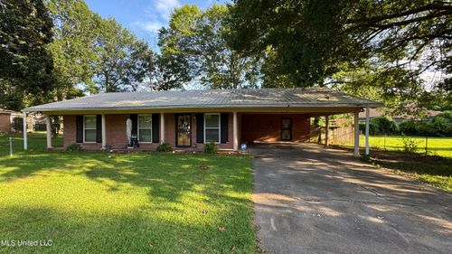 211 Boyd St, Ridgeland, MS, 39157-3511 | Card Image