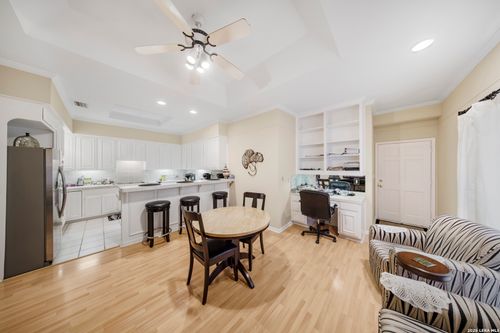10-8000 Donore Pl, San Antonio, TX, 78229-2676 | Card Image