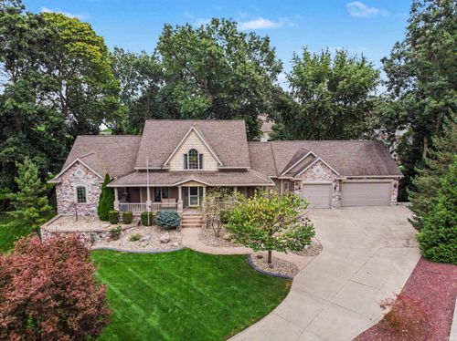 20261 Fieldstone Crossing Drive, Goshen, IN, 46528 | Card Image
