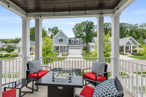 645 Greenslate Dr Se, Ada, MI, 49301-9073 | Card Image