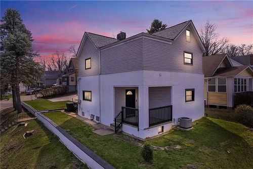 3418 Duquesne Ave, West Mifflin, PA, 15122-1667 | Card Image