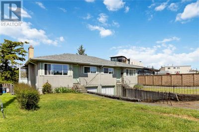 1020/1022 Craigflower Rd, Home with 4 bedrooms, 2 bathrooms and 6 parking in Esquimalt BC | Image 3