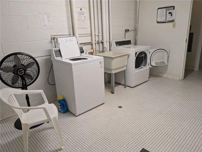 APT-209E - 2120 Greentree Rd, Condo with 2 bedrooms, 2 bathrooms and null parking in Pittsburgh PA | Image 27