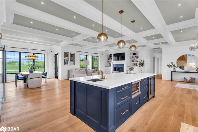 373227 6 Th Line, House other with 4 bedrooms, 4 bathrooms and 22 parking in Amaranth ON | Image 14