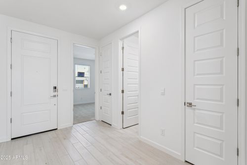 6979 W Buckhorn Trl, Peoria, AZ, 85383-6390 | Card Image