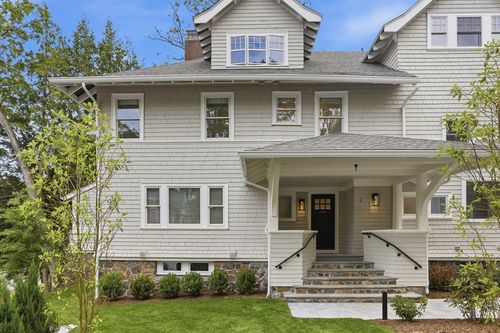 2-38 Edgewood Rd, Lexington, MA, 02420-3535 | Card Image
