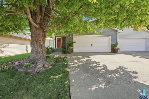 908 S Charlotte Ave Avenue, Sioux Falls, SD, 57103 | Card Image