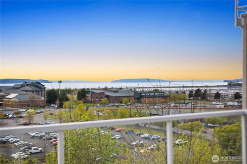 2-1930 Grand Ave, Everett, WA, 98201-6104 | Card Image