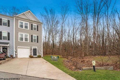 415 Turquoise Ln, Morgantown, WV, 26508-1105 | Card Image
