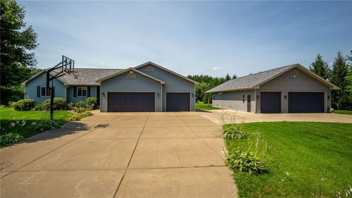1703 950th St, Eau Claire, WI, 54701-1826 | Card Image