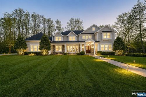 106 Koch Ln, Old Tappan, NJ, 07675-5543 | Card Image