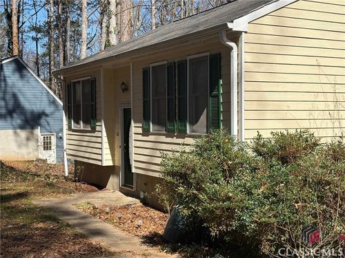 88 Cedar Dr, Watkinsville, GA, 30677-2413 | Card Image