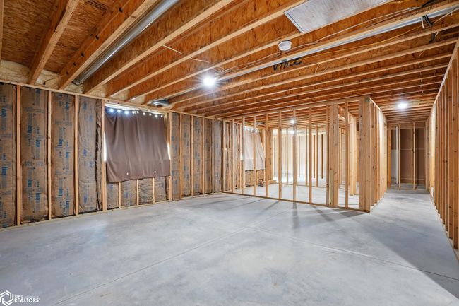 1015 E Adams St, Home with 2 bedrooms, 2 bathrooms and null parking in Washington IA | Image 16