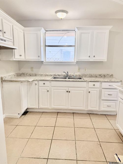 733 E Grant St, Baton Rouge, LA, 70802 | Card Image