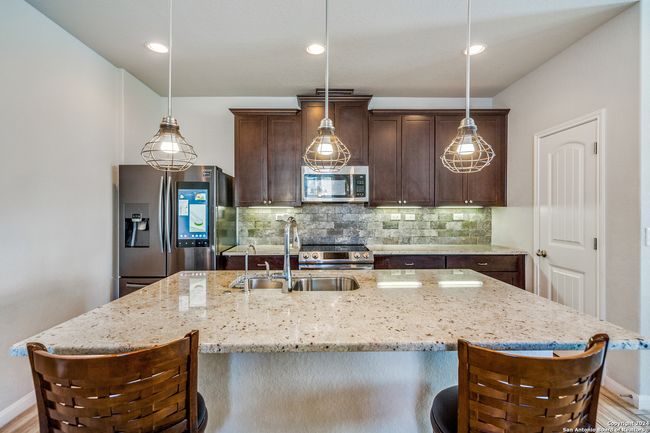 7939 Blackhawk Pass, House other with 4 bedrooms, 4 bathrooms and null parking in San Antonio TX | Image 7