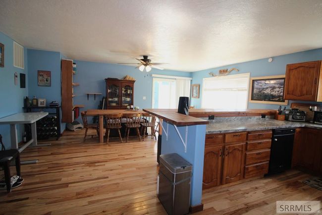 636 N 2743 E, House other with 3 bedrooms, 2 bathrooms and 2 parking in Roberts ID | Image 6