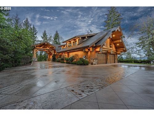 500 Westridge Ln, Roseburg, OR, 97471-8641 | Card Image