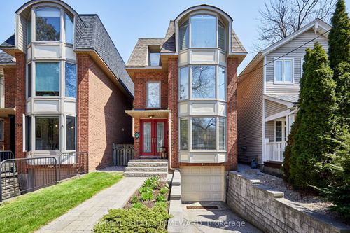 117 Edgewood Avenue, Toronto, ON, M4L3H2 | Card Image