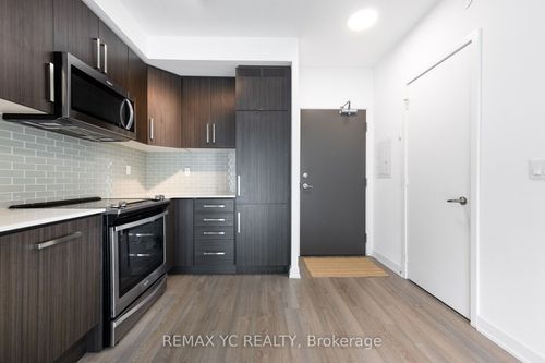 3208-5180 Yonge St, North York, ON, M2N0K5 | Card Image