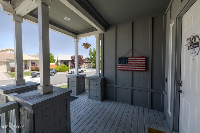 5828 Desert Mirage Dr, House other with 3 bedrooms, 2 bathrooms and 2 parking in Sparks NV | Image 5