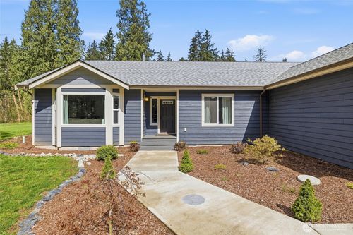3226 Velvet Ln, Custer, WA, 98240-9622 | Card Image
