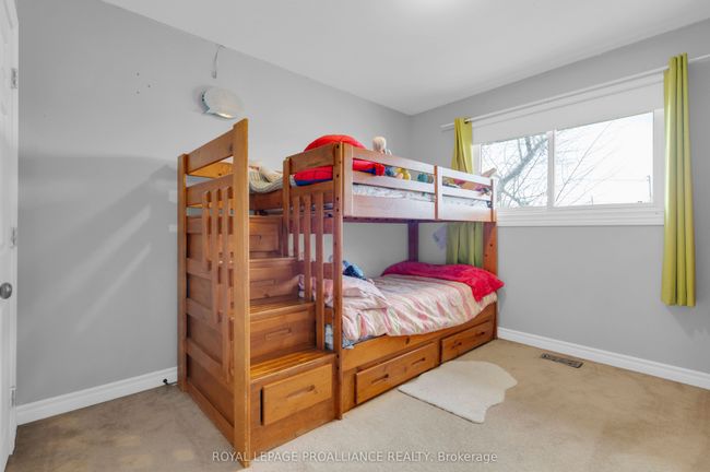 24 Rodgers Dr, House other with 3 bedrooms, 2 bathrooms and 2 parking in Stirling ON | Image 17