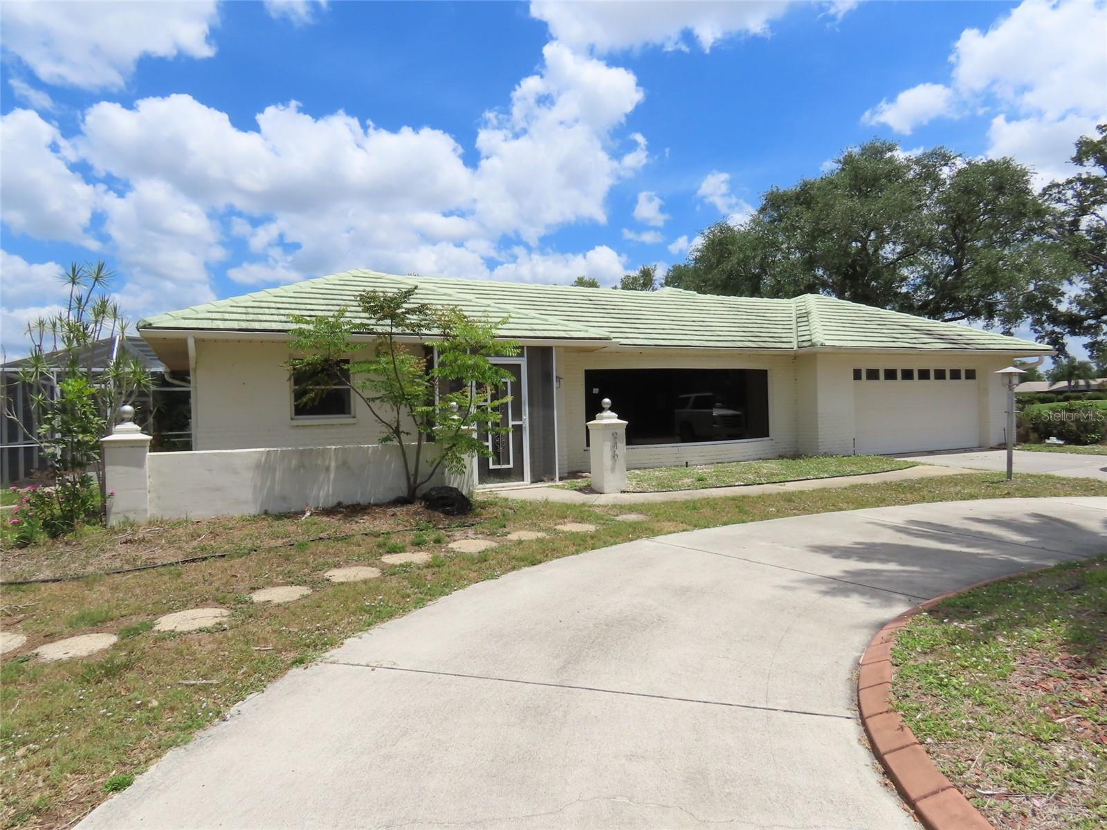 Sklar Dr, Venice, FL 34293