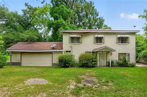 818 Avenue K, Bogalusa, LA, 70427-3429 | Card Image