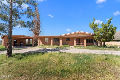 23380 W Gold Dollar Ln, Congress, AZ, 85332-0408 | Card Image