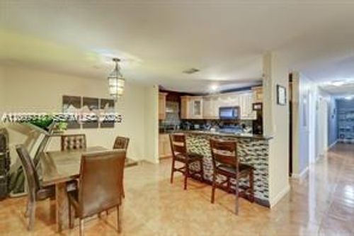 621 S 24th Ave, Hollywood, FL, 33020-5334 | Card Image