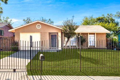 5202 Sachem Dr, San Antonio, TX, 78242-3109 | Card Image