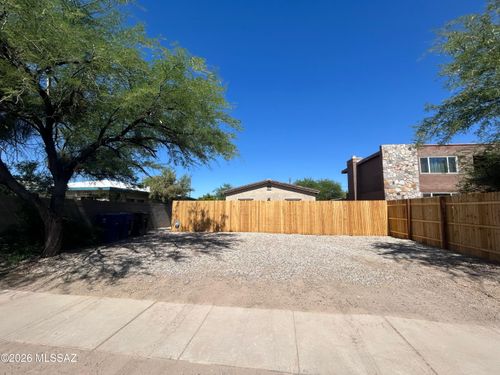 512 N Cherokee Ave, Tucson, AZ, 85745-3242 | Card Image