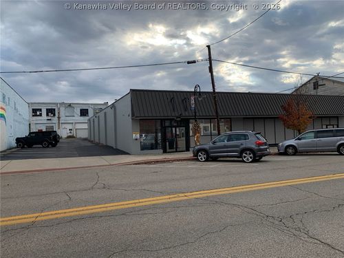 106 21st St, Nitro, WV, 25143-1740 | Card Image
