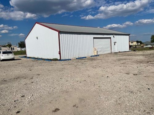 423 Fm 547, Farmersville, TX, 75442-6697 | Card Image