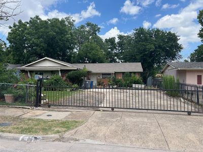 View of ranch-style home | Image 1