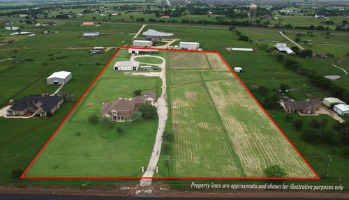 124 Fm 2450, Krum, TX, 76249-3811 | Card Image