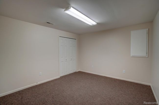 6407 Beecher Rd, Condo with 2 bedrooms, 3 bathrooms and null parking in Flint MI | Image 34