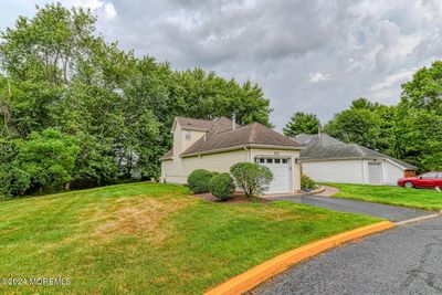 156 Cherry Tree Court, House other with 2 bedrooms, 2 bathrooms and null parking in Freehold NJ | Image 3