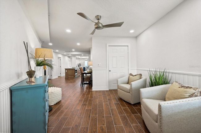 Foyer | Image 10
