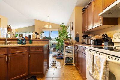 9002 129 Ave, House detached with 4 bedrooms, 3 bathrooms and 4 parking in Grande Prairie AB | Image 3