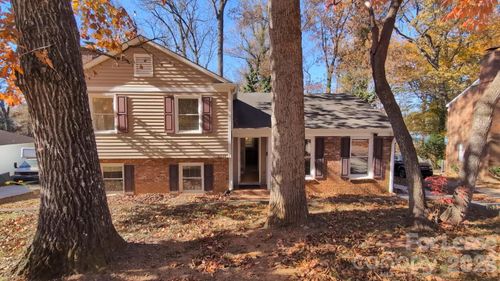 3331 Donovan Pl, Charlotte, NC, 28215-3120 | Card Image