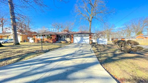 19016 Nadol Dr, Southfield, MI, 48075-5819 | Card Image