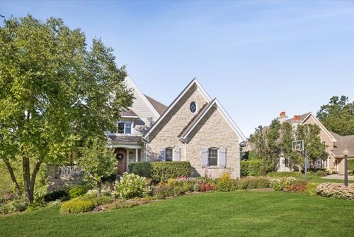 13487 Cambridge Dr, Lemont, IL, 60439-7340 | Card Image