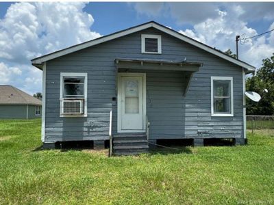 2109 S Evans Street, House other with 3 bedrooms, 2 bathrooms and null parking in Lake Charles LA | Image 1