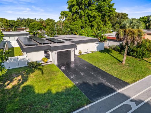 6408 Brookwood Blvd, Tamarac, FL, 33321-5537 | Card Image