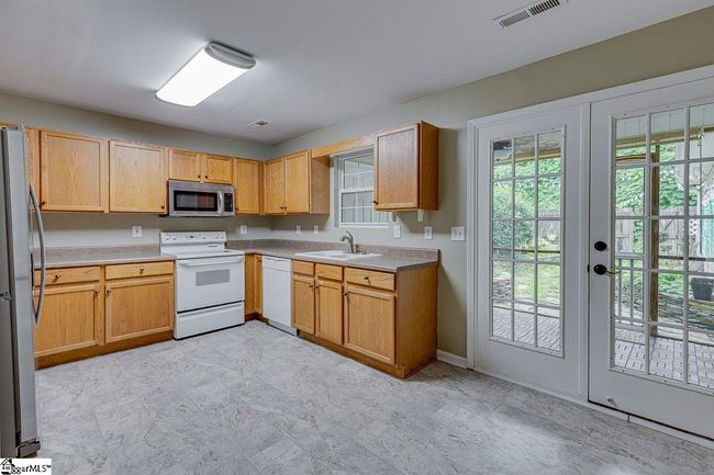 27 Enoree View Dr, Townhouse with 3 bedrooms, 3 bathrooms and null parking in Greer SC | Image 7