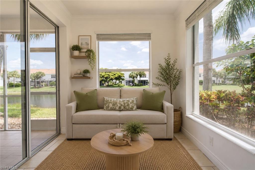 Residential in NAPLES 4
