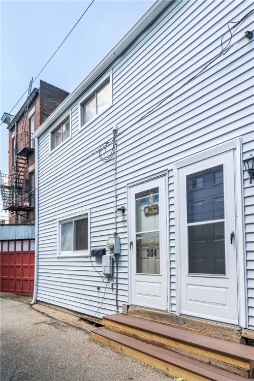 304 Pilgrim Way, Sharpsburg, PA, 15215-2119 | Card Image