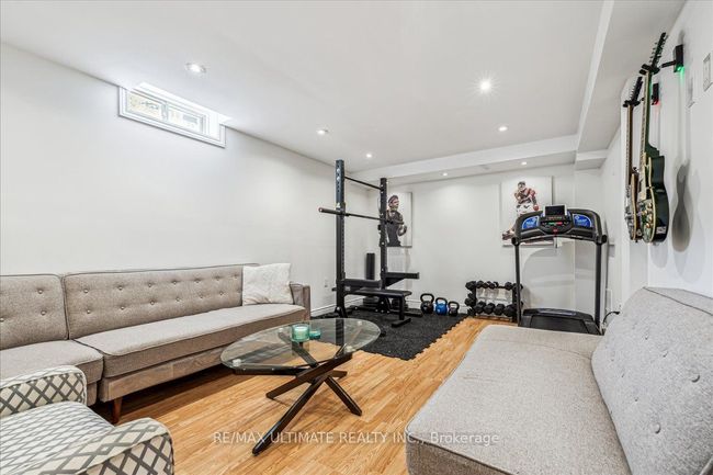 3193 Greenbough Cres, House other with 3 bedrooms, 3 bathrooms and 2 parking in Burlington ON | Image 23